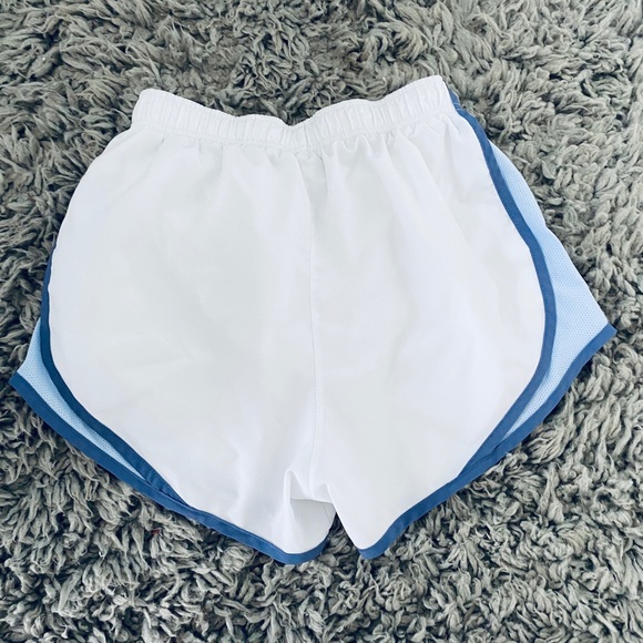 Nike Dri Fit Short - Picture 2 of 7